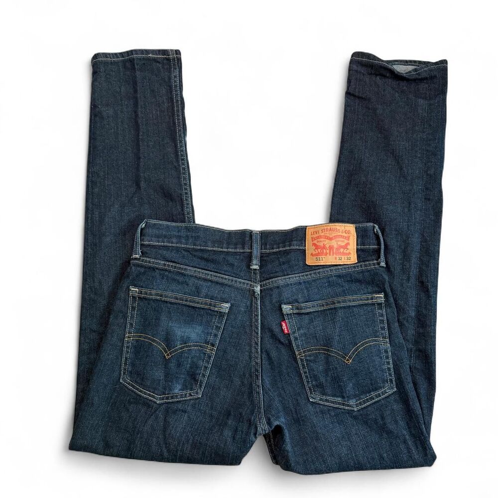 Levi-s Men's Blue and Navy Jeans
